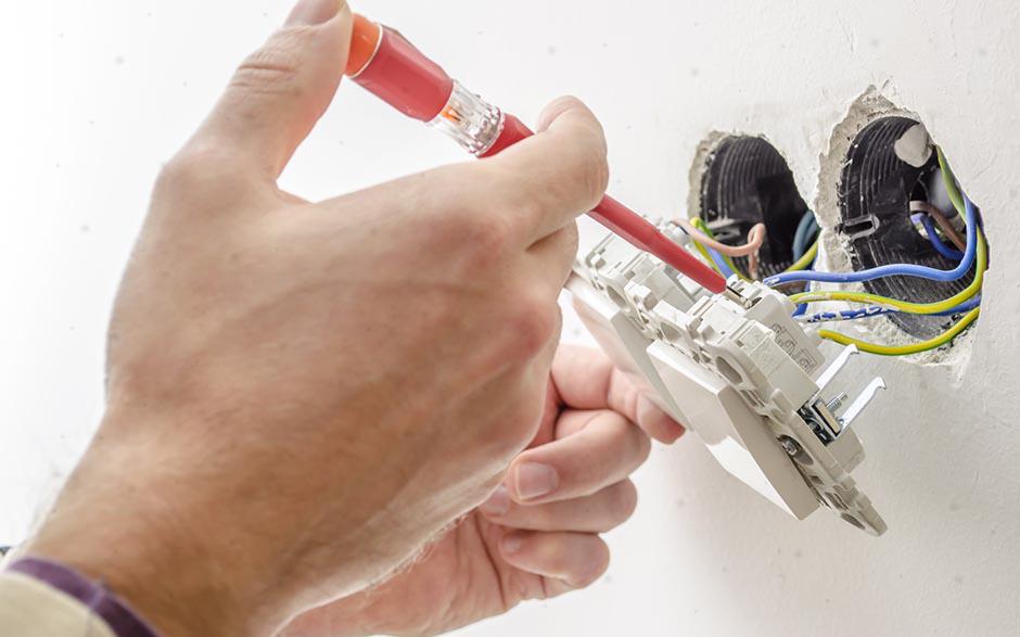 besoin d'un électricien Santeny